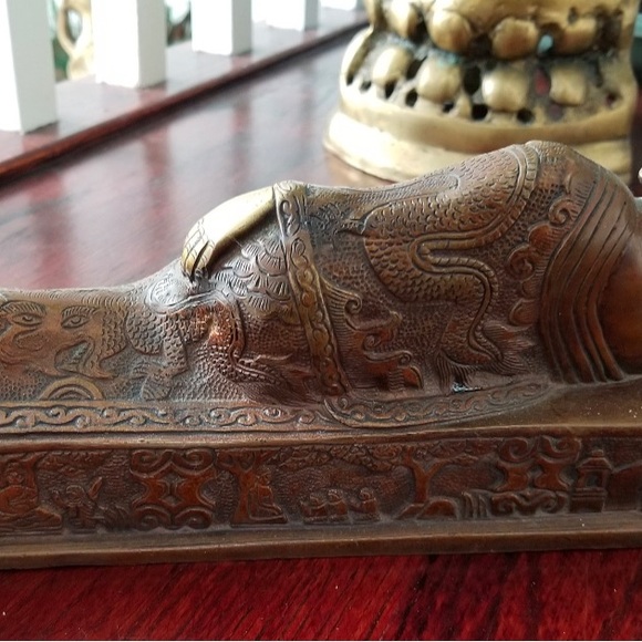 Elegant Brown Reclining Buddha Statue brass metal - Picture 3 of 6